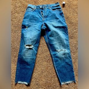 Denim ripped ankle jeans